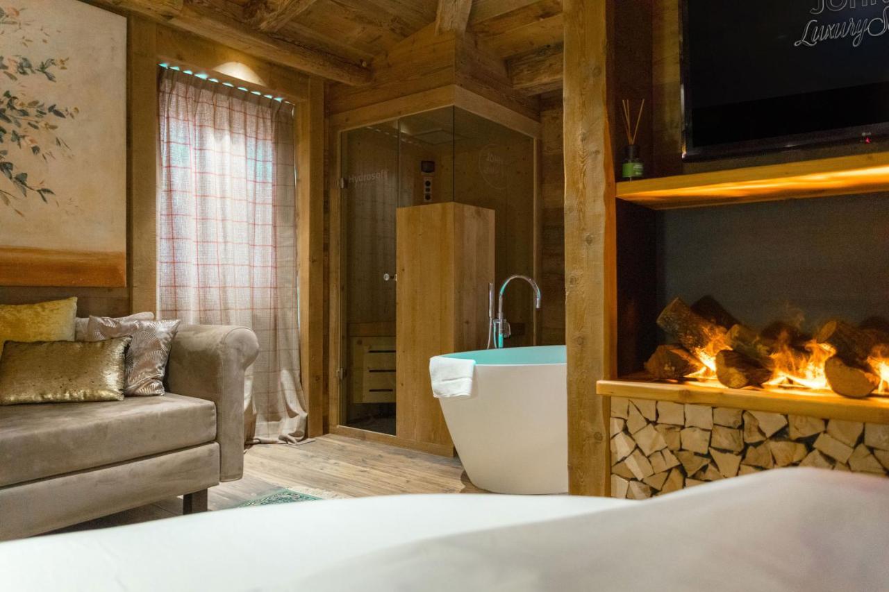 John Luxury Suites Фолгария Екстериор снимка