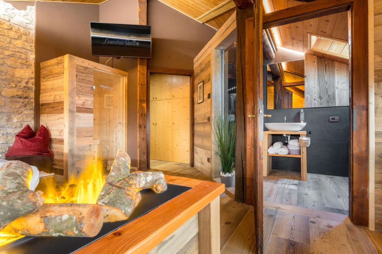 John Luxury Suites Фолгария Екстериор снимка