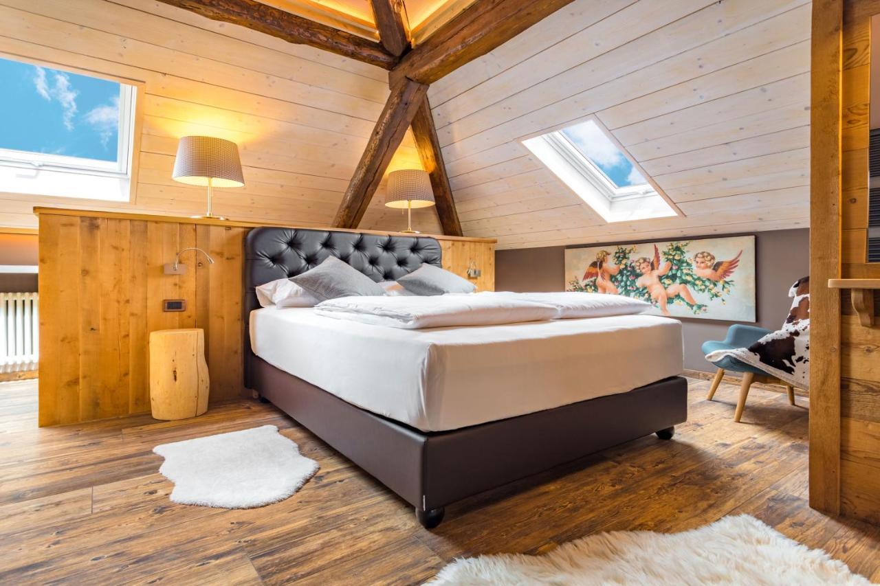 John Luxury Suites Фолгария Екстериор снимка