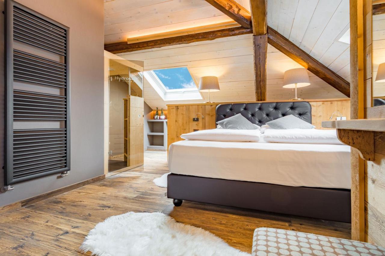 John Luxury Suites Фолгария Екстериор снимка
