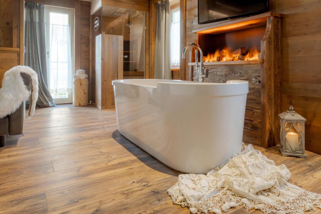 John Luxury Suites Фолгария Екстериор снимка
