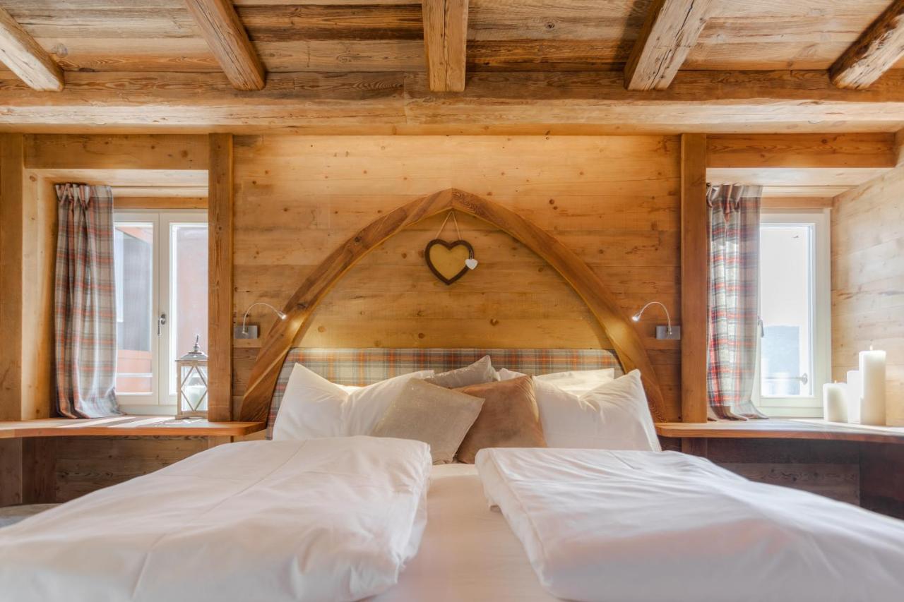 John Luxury Suites Фолгария Екстериор снимка