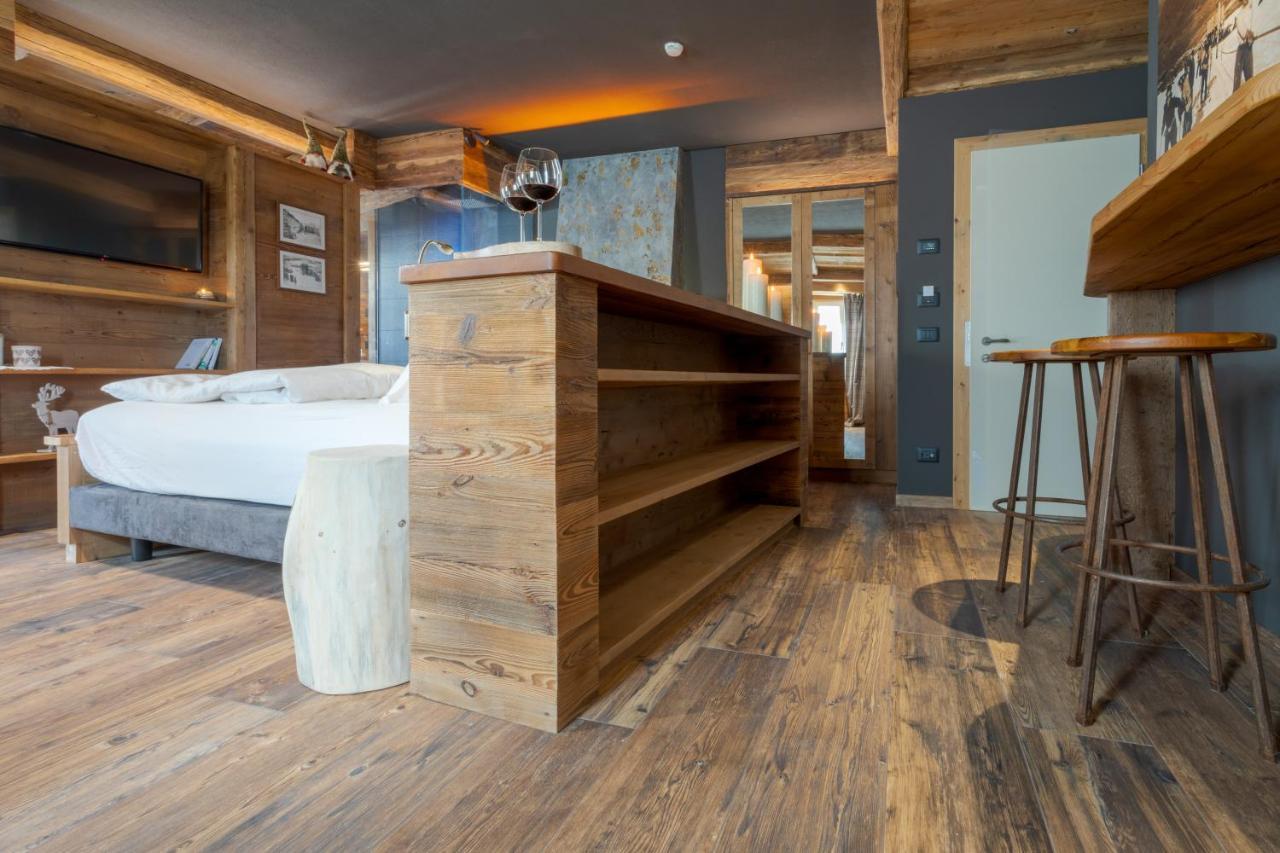 John Luxury Suites Фолгария Екстериор снимка